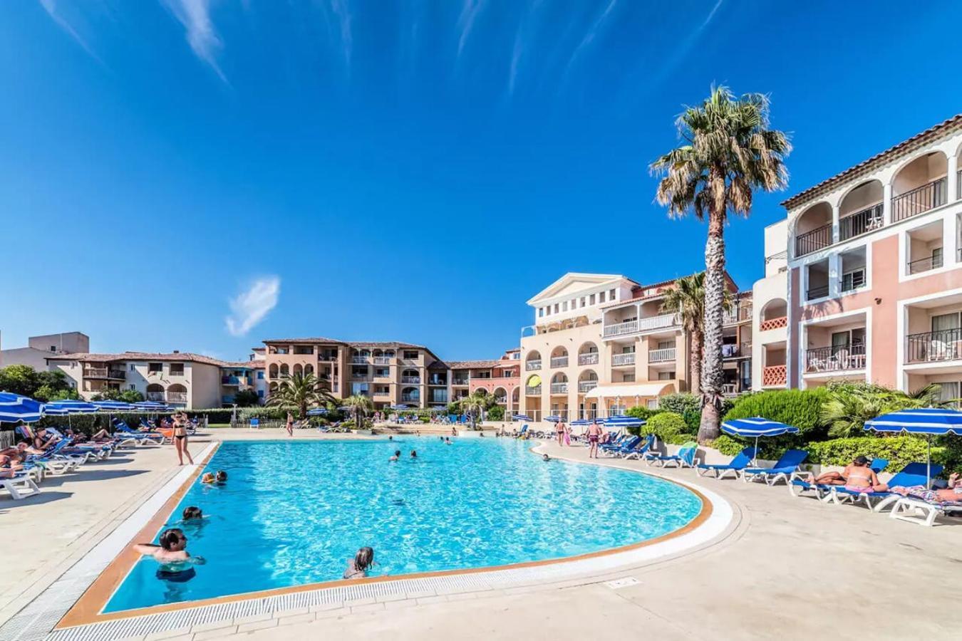 Blue Lagoon Six-Fours-les-Plages Exterior foto